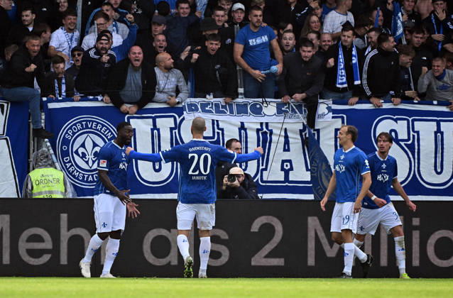 10.10.2026, xjhx, Fussball 2.Bundesliga, SV Darmstadt 98 - Energie Cottbus v.l. Aleksandar Vukotic (SV Darmstadt 98) celebrate the goal, Der Torjubel zum 2:1 (DFL DFB REGULATIONS PROHIBIT ANY USE OF PHOTOGRAPHS as IMAGE SEQUENCES and or QUASI-VIDEO) Darmstadt