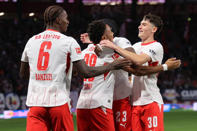 10.10.2026, xtgx, Fussball 1.Bundesliga, RB Leipzig - Eintracht Frankfurt v.l. Torjubel nach dem Tor zum celebrating the goal celebrate 2:0 durch Christopher Nkunku (RB Leipzig) (DFL DFB REGULATIONS PROHIBIT ANY USE OF PHOTOGRAPHS as IMAGE SEQUENCES and or QUASI-VIDEO) Leipzig