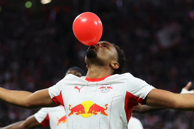 10.10.2026, xtgx, Fussball 1.Bundesliga, RB Leipzig - Eintracht Frankfurt v.l. Torjubel nach dem Tor zum celebrating the goal celebrate 2:0 durch Christopher Nkunku (RB Leipzig) (DFL DFB REGULATIONS PROHIBIT ANY USE OF PHOTOGRAPHS as IMAGE SEQUENCES and or QUASI-VIDEO) Leipzig