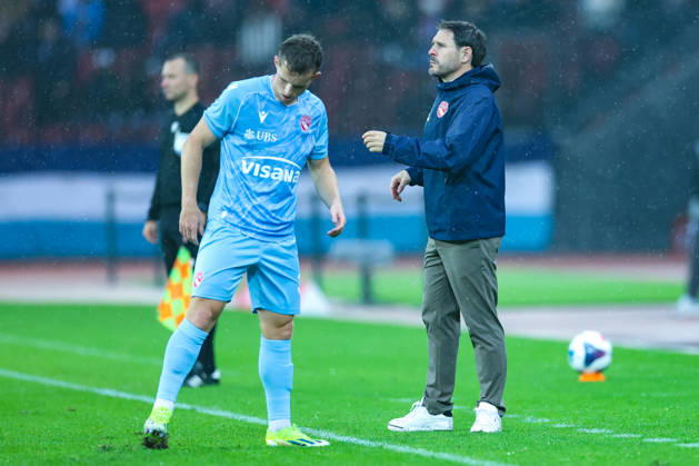 FC Zürich gegen FC Thun Brack Super League 10. Oktober 2026 Gian-Luca Privitelli (Cheftrainer, FC Thun) nach dem Ausgleich wahrend dem Fussballspiel, Brack Super League, FC Zürich gegen FC Thun, 10. Oktober 2026, Stadion Letzigrund, Zürich, Schweiz. Zürich Stadion Letzigrund Zürich Schweiz