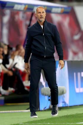 10.10.2026, xtgx, Fussball 1.Bundesliga, RB Leipzig - Eintracht Frankfurt v.l. Trainer Adolf Adi Hütter (Eintracht Frankfurt) (DFL DFB REGULATIONS PROHIBIT ANY USE OF PHOTOGRAPHS as IMAGE SEQUENCES and or QUASI-VIDEO) Leipzig