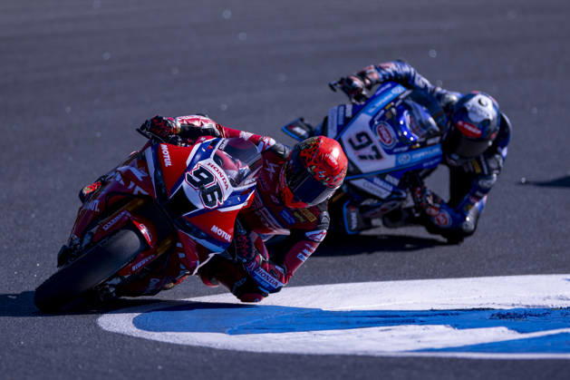 October 10, 2026, Cascais, Lisboa, Portugal: ESTORIL, PORTUGAL - OCTOBER 10: Jake Dixon of Great-Britain and Honda HRC competes during Race 1 during day two of the World Superbikes Estoril Round at Circuito Estoril on October 10, 2026 in Estoril, Portugal. Cascais Portugal - ZUMAl192 20261010_zsp_l192_094 Copyright: xMiguelxLemosx