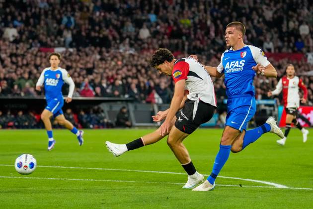 ROTTERDAM , 10-10-2026 , Stadion Feijenoord (De Kuip) , season 2026 2027 , Dutch Eredivisie football , match between Feyenoord and AZ , Picture shows goal scored by Feyenoord player Nacho Ferri Feyenoord - AZ  x208116923x Copyright: