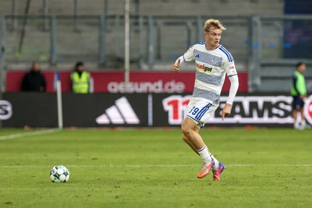 10.10.2026, GER, Fussball, Herren, 3. Liga, Saison 2026 2027, MSV Duisburg - TSG Hoffenheim II Peter Remmert (Duisburg) in Aktion am Ball, Einzelaktion Duisburg schauinsland-reisen-Arena Nordrhein-Westfalen Deutschland Copyright: xAdrianxSchlüterx