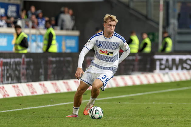 10.10.2026, GER, Fussball, Herren, 3. Liga, Saison 2026 2027, MSV Duisburg - TSG Hoffenheim II Peter Remmert (Duisburg) in Aktion am Ball, Einzelaktion Duisburg schauinsland-reisen-Arena Nordrhein-Westfalen Deutschland Copyright: xAdrianxSchlüterx