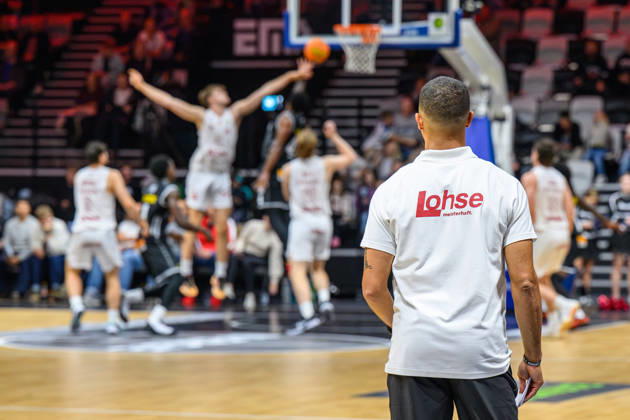 10.10.2026 - Basketball - Saison 2026 2027 - 2. Bundesliga Pro-A - 4. Spieltag: Nürnberg Falcons Basketball Club NBC - Kreisbau Kirchheim Knights - AlSch - xalxscx - Tim Timothy James Black ( Trainer Headcoach Nürnberg Falcons BC NBC )