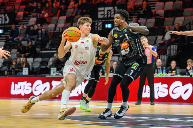 10.10.2026 - Basketball - Saison 2026 2027 - 2. Bundesliga Pro-A - 4. Spieltag: Nürnberg Falcons Basketball Club NBC - Kreisbau Kirchheim Knights - AlSch - xalxscx - Lars Lenke (11, Nürnberg Falcons BC NBC ) Philip Alston (1, Kreisbau Kirchheim Knights )