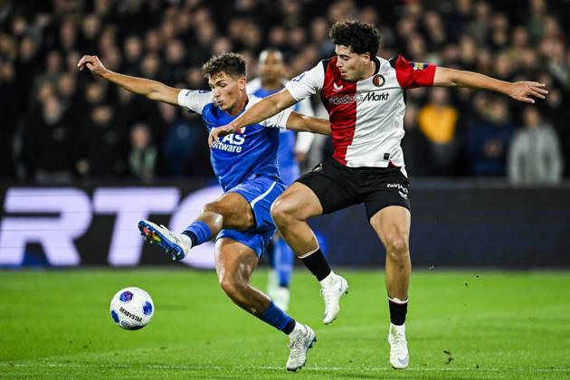 ROTTERDAM - (lr) Lewis Schouten of AZ Alkmaar, Nacho Ferri of Feyenoord during the Dutch Eredivisie match between Feyenoord and AZ Alkmaar at Feyenoord stadium De Kuip on 10 October 2026 in Rotterdam, the Netherlands. OLAF KRAAK ANP Eredivisie 2026 27 xVIxANPxSportx xxANPxIVx 572044472 originalFilename: 572044472.jpg