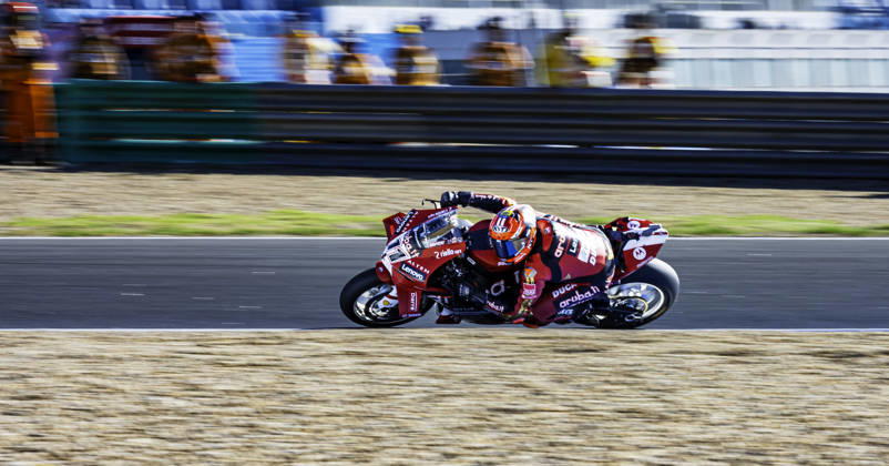 October 10, 2026, Cascais, Lisbon, Portugal: Nicolo Bulega of Aruba.It Racing - Ducati in action during the Race 1 of the FIM Superbike World Championship, WM, Weltmeisterschaft at Circuito Estoril on October 10, 2026 in Cascais, Portugal. Cascais Portugal - ZUMAr200 20261010_zsp_r200_055 Copyright: xNunoxReisinhox