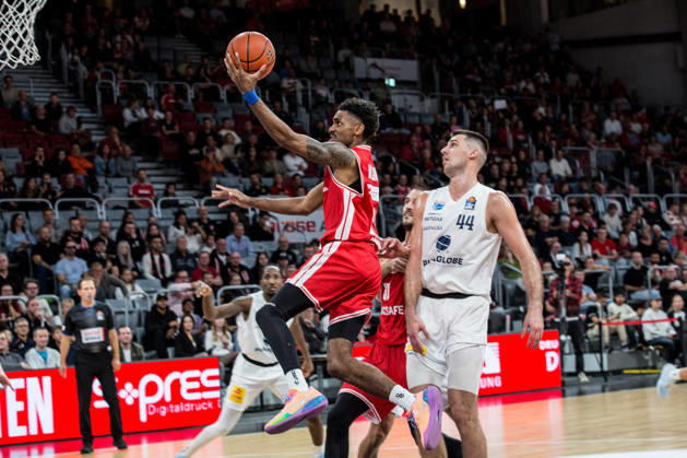 Bamberg, Deutschland 10. Oktober 2026: easyCredit BBL - 2026 2027 - 5. Spieltag - BMA365 Bamberg Baskets gegen Syntainics MBC Im Bild: Mylik Wilson (Bamberg) zieht zum Korb Brose Arena Bayern Copyright: xFotostandx xSchmittx