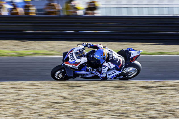 October 10, 2026, Cascais, Lisbon, Portugal: Miguel Oliveira of Rokit BMW Motorrad WorldSBK Team in action during the Race 1 of the FIM Superbike World Championship, WM, Weltmeisterschaft at Circuito Estoril on October 10, 2026 in Cascais, Portugal. Cascais Portugal - ZUMAr200 20261010_zsp_r200_059 Copyright: xNunoxReisinhox