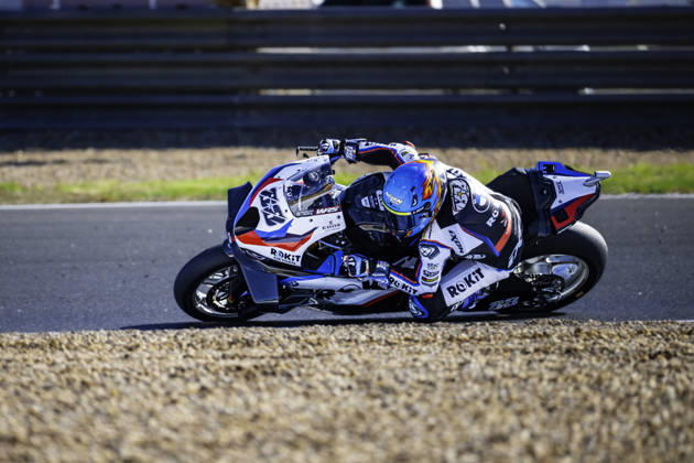 October 10, 2026, Cascais, Lisbon, Portugal: Miguel Oliveira of Rokit BMW Motorrad WorldSBK Team in action during the Race 1 of the FIM Superbike World Championship, WM, Weltmeisterschaft at Circuito Estoril on October 10, 2026 in Cascais, Portugal. Cascais Portugal - ZUMAr200 20261010_zsp_r200_089 Copyright: xNunoxReisinhox