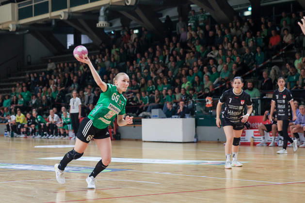 2026_10_10, Reinickendorfer Füchse Frauen-SG Nürtingen-Zizishausen, 5. Spieltag , 2. Bundesliga ,HBF,Handball, Sömmeringhalle Alissa Katarina Werle (Reinickendorfer Füchse Frauen, 66) führt den Siebenmeter aus Berlin Berlin Germany