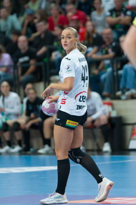 Julia Niewiadomska (Zwickau, 44), SV Union Halle-Neustadt vs. BSV Sachsen Zwickau, Handball Bundesliga Frauen, 1. Bundesliga 5. Spieltag Saison 2026 27, 10.10.2026 Halle SWH Arena Sachsen-Anhalt Deutschland