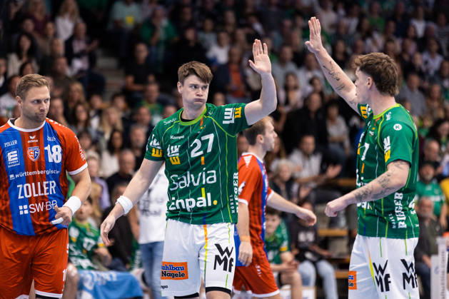 Oskar SUNNEFELDT (FRISCH AUF! Goeppingen, 27) und Victor KLOEVE (FRISCH AUF! Goeppingen, 07) Jubel, Freude, Leidenschaft, Erfolg, Emotion, Begeisterung, positive Emotionen GER, FRISCH AUF! Goeppingen vs. SG BBM Bietigheim, Handball, Bundesliga, OPEL HBL, 8. Spieltag, Spielzeit 2026 2027, 10.10.2026, GER, FRISCH AUF! Goeppingen vs. SG BBM Bietigheim, Handball, Bundesliga, OPEL HBL, 8. Spieltag, Spielzeit 2026 2027, 10.10.2026, Goeppingen Copyright: xEibnerxPressefoto OliverxSchmidtx EP_OST
