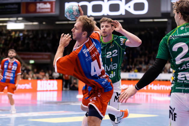 Mathias Rohde LARSON (SG BBM Bietigheim, 44) erzielt ein Tor, Aktion, Torwurf GER, FRISCH AUF! Goeppingen vs. SG BBM Bietigheim, Handball, Bundesliga, OPEL HBL, 8. Spieltag, Spielzeit 2026 2027, 10.10.2026, GER, FRISCH AUF! Goeppingen vs. SG BBM Bietigheim, Handball, Bundesliga, OPEL HBL, 8. Spieltag, Spielzeit 2026 2027, 10.10.2026, Goeppingen Copyright: xEibnerxPressefoto OliverxSchmidtx EP_OST