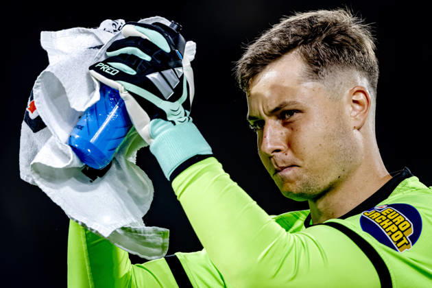 ROTTERDAM - SC Feyenoord Rotterdam goalkeeper Tjark Ernst during the Vriendenloterij Eredivisie match between Feyenoord and AZ at De Kuip on 10 October 2026 in Rotterdam, Netherlands. (Photo by DeFodi Images) -