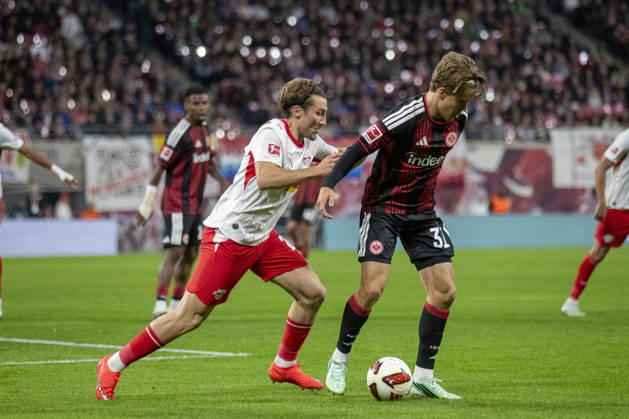 GER, Leipzig, Fussball, Bundesliga, 5. Spieltag, RB Leipzig vs. Eintracht Frankfurt im Bild v.l.: Rocco Reitz (RB Leipzig 20), Love Arrhov (Eintracht Frankfurt 31), Zweikampf 10.10.2026, Red-Bull Arena Leipzig DFL DFB REGULATIONS PROHIBIT ANY USE OF PHOTOGRAPHS AS IMAGE SEQUENCES AND OR QUASI-VIDEO, Leipzig Red-Bull Arena Sachsen Germany Copyright: xPaulxFritzx