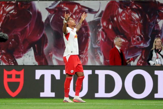 10.10.2026, xgox, Fussball 1.Bundesliga, RB Leipzig - Eintracht Frankfurt v.l. Torjubel nach dem Tor zum celebrating the goal celebrate 5:0 durch Antonio Nusa (RB Leipzig) (DFL DFB REGULATIONS PROHIBIT ANY USE OF PHOTOGRAPHS as IMAGE SEQUENCES and or QUASI-VIDEO) Leipzig