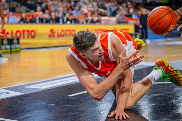 1. Basketball Bundesliga, easyCredit BBL, Saison 2026 2027, Herren, Hauptrunde, 5. Spieltag, 10.10.2026, RASTA Vechta - ratiopharm ulm Tibor Pleiß ( 21 - RASTA Vechta) in Aktion Vechta RASTA Dome Niedersachsen Deutschland