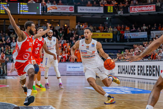 1. Basketball Bundesliga, easyCredit BBL, Saison 2026 2027, Herren, Hauptrunde, 5. Spieltag, 10.10.2026, RASTA Vechta - ratiopharm ulm Jaylen Sims ( 30 - ratiopharm ulm) in Aktion Vechta RASTA Dome Niedersachsen Deutschland