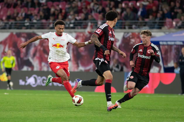 1. Fußball Bundesliga: RB Leipzig - Eintracht Frankfurt; 10.10.2026 Tidiam Gomis (27, RB Leipzig) auf dem Weg zum Tor zum 6:0. LEIPZIG, DEUTSCHLAND - OCTOBER 10: Bundesliga-Spiel RB Leipzig - Eintracht Frankfurt in der Red Bull Arena am 5. Spieltag der 1. Bundesliga am October 10, 2026 in Leipzig, Deutschland. DFL REGULATIONS PROHIBIT ANY USE OF PHOTOGRAPHS AS IMAGE SEQUENCES AND OR QUASI-VIDEO. Copyright: xBEAUTIFULxSPORTS JanxKaeferx