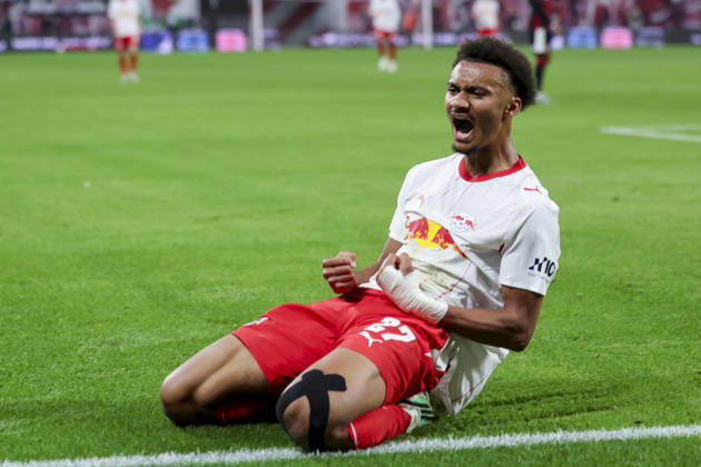 Tidiam Gomis (RB Leipzig) bejubelt seinen Treffer zum 6:0 waehrend des spiels der 1. Bundesliga zwischen RB Leipzig und Eintracht Frankfurt, Red Bull Arena am 10. October 2026 in Leipzig, Deutschland. (Foto von Marco Steinbrenner DeFodi Images) +++ Tidiam Gomis (RB Leipzig) celebrates after scoring his teams sixth Goal during the Bundesliga match between RB Leipzig and Eintracht Frankfurt at Red Bull Arena on October 10, 2026 in Leipzig, Germany. (Photo by Marco Steinbrenner DeFodi Images) DFB DFL REGULATIONS PROHIBIT ANY USE OF PHOTOGRAPHS AS IMAGE SEQUENCES AND OR QUASI-VIDEO. (Photo by Marco Steinbrenner DeFodi Images) -