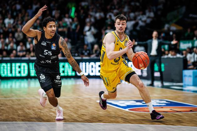 Jonas Mattisseck (Alba Berlin) im Zweikampf mit Eli Brooks (Gladiators Trier), Aktion Action Vet Concept Gladiators Trier vs Alba Berlin, Basketball, easyCredit BBL, 5. Spieltag, Saison 2026 2027, 10.10.2026 Vet Concept Gladiators Trier vs Alba Berlin, Basketball, easyCredit BBL, 5. Spieltag, Saison 2026 2027, 10.10.2026 Copyright: xEibnerxPressefotox EP_ANS