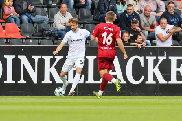 Lukas Klünter (SV Waldhof Mannheim, 24), Marius Kunde (SG Sonnenhof Großaspach, 16) Fussball: 3. Liga, 8. Spieltag, SG Sonnenhof Großaspach vs. SV Waldhof Mannheim am 10.10.2026 in Aspach-Großaspach (WIRmachenDRUCK Arena), Deutschland Aspach-Großaspach WIRmachenDRUCK Arena Deutschland Copyright: xFranzxReindelx