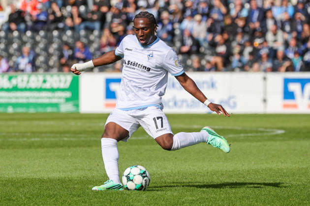 Darnell Keumo (SV Waldhof Mannheim, 17) Fussball: 3. Liga, 8. Spieltag, SG Sonnenhof Großaspach vs. SV Waldhof Mannheim am 10.10.2026 in Aspach-Großaspach (WIRmachenDRUCK Arena), Deutschland Aspach-Großaspach WIRmachenDRUCK Arena Deutschland Copyright: xFranzxReindelx