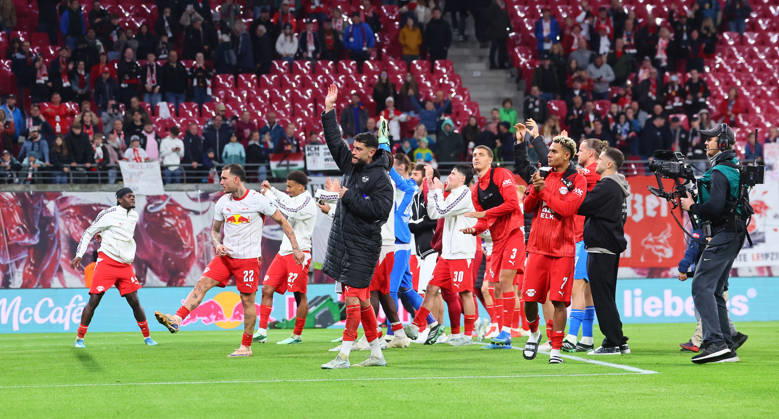RB Leipzig - Frankfurt Bundesliga Leipzig, 10.10.2026, Red Bull Arena, Fussball, Bundesliga, Spieltag 5 , RB Leipzig vs. SG Eintracht Frankfurt 6:0 (4:0) , Im Bild: RB Leipzig Schlussjubel ,