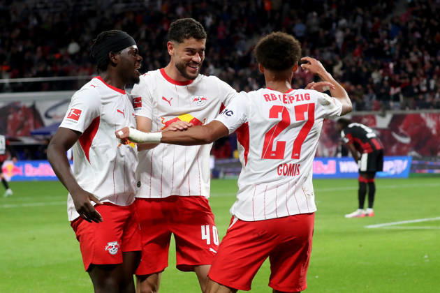 10.10.2026, xgox, Fussball 1.Bundesliga, RB Leipzig - Eintracht Frankfurt v.l. Torjubel nach dem Tor zum celebrating the goal celebrate 6:0 durch Tidiam Gomis (RB Leipzig) (DFL DFB REGULATIONS PROHIBIT ANY USE OF PHOTOGRAPHS as IMAGE SEQUENCES and or QUASI-VIDEO) Leipzig