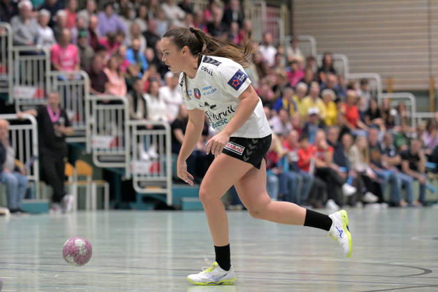 Inger Smits (SCM Ramnicu Valcea, 10) am Ball TusSies Metzingen vs. SCM Ramnicu Valcea, Handball, EHF, Europa Leauge Qualifikation Rueckspiel, Saison 2026 2027, 10.10.2026 TusSies Metzingen vs. SCM Ramnicu Valcea, Handball, EHF, Europa Leauge Qualifikation Rueckspiel, Saison 2026 2027, 10.10.2026 Metzingen Copyright: xEibner-Pressefotox EP_TBR