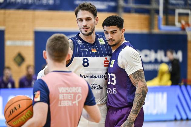 Basketball - 2. Bundesliga ProA VfL Sparkassen Stars Bochum - BG Göttingen ** NUR FÜR REDAKTIONELLE ZWECKE ** EDITORIAL USE ONLY **<p>KILIAN DIETZ, VfL Sparkassen Stars Bochum (in Blau-Weiß) spielt am Samstag,10. Oktober 2026 gegen BG Göttingen (in Violett) in der Basketball - 2. Bundesliga ProA in der Rundsporthalle in Bochum. Deutschland NRW Bochum Copyright: VladimirxWegener