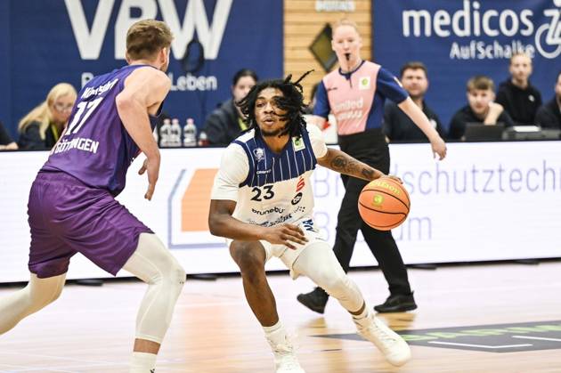 Basketball - 2. Bundesliga ProA VfL Sparkassen Stars Bochum - BG Göttingen ** NUR FÜR REDAKTIONELLE ZWECKE ** EDITORIAL USE ONLY **<p>JAYLEN WESLEY, VfL Sparkassen Stars Bochum (in Blau-Weiß) spielt am Samstag,10. Oktober 2026 gegen BG Göttingen (in Violett) in der Basketball - 2. Bundesliga ProA in der Rundsporthalle in Bochum. Deutschland NRW Bochum Copyright: VladimirxWegener