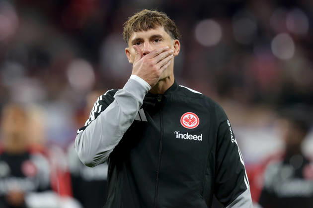 10.10.2026, xtgx, Fussball 1.Bundesliga, RB Leipzig - Eintracht Frankfurt v.l. Robin Koch (Eintracht Frankfurt) Enttäuscht, traurig, frustriert, ratlos, (DFL DFB REGULATIONS PROHIBIT ANY USE OF PHOTOGRAPHS as IMAGE SEQUENCES and or QUASI-VIDEO) Leipzig