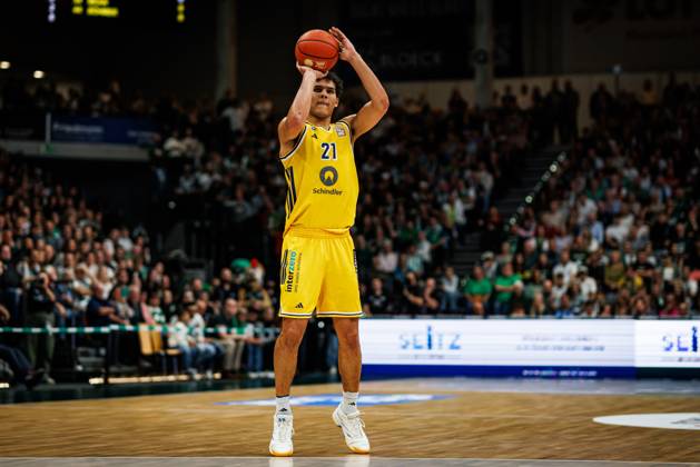 Brandon Angel (Alba Berlin) mit Ball, Action Aktion, Freisteller Vet Concept Gladiators Trier vs Alba Berlin, Basketball, easyCredit BBL, 5. Spieltag, Saison 2026 2027, 10.10.2026 Vet Concept Gladiators Trier vs Alba Berlin, Basketball, easyCredit BBL, 5. Spieltag, Saison 2026 2027, 10.10.2026 Copyright: xEibnerxPressefotox EP_ANS