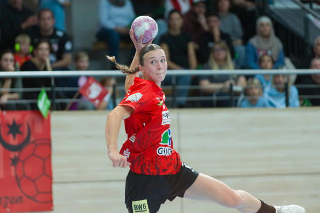 Emma Hertha (Halle, 17), SV Union Halle-Neustadt vs. BSV Sachsen Zwickau, Handball Bundesliga Frauen, 1. Bundesliga 5. Spieltag Saison 2026 27, 10.10.2026 Halle SWH Arena Sachsen-Anhalt Deutschland