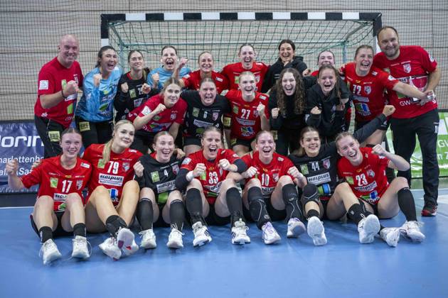 Alsco Handball Bundesliga Frauen, Saison 2026 2027 SV Union Halle-Neustadt vs.BSV Sachsen Zwickau Halle, Deutschland 09.September 2026: Im Bild:Die Mannschaft von Halle jubelt nach ihren Sieg ueber Zwickau Schlussjubel, Schlußjubel, Emotion, Freude, Halle Saale SWH Arena Sachsen-Anhalt Deutschland