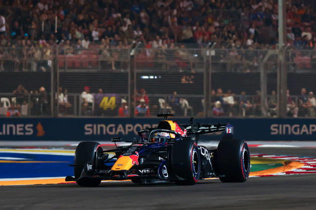 Formula 1 Singapore Grand Prix SINGAPORE - OCTOBER 10: Red Bull s driver Max Verstappen during the Qualifying Session at the Formula One Grand Prix of Singapore, at the Marina Bay Street Circuit in Singapore, on October 10, 2026. Daniel Ceng Anadolu Singapore Singapore. Editorial use only. Please get in touch for any other usage.  Copyright: x2026xAnadoluxDanielxCengx