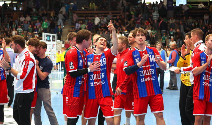 10.10.2026, Deutschland, Göppingen, Handball Opel HBL Bundesliga, FRISCH AUF! Göppingen vs. SG BBM Bietigheim, Jubel Bietigheim, mitte Moritz Strosack (BBM)
