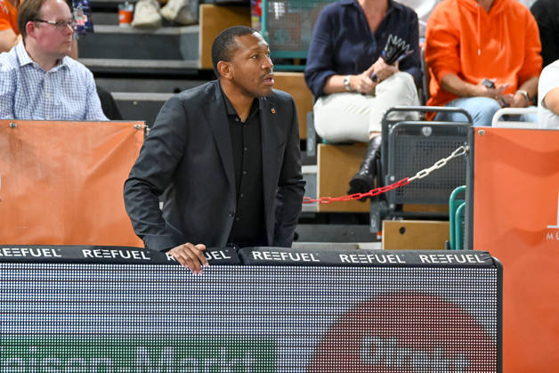 Tyron McCoy (ratiopharm Ulm, Assistant Coach) RASTA Vechta vs. ratiopharm Ulm, easyCredit Basketball Bundesliga, 5. Spieltag, Saison 2026 2027, 10.10.2026, RASTA Vechta vs. ratiopharm Ulm, easyCredit Basketball Bundesliga, 5. Spieltag, Saison 2026 2027, 10.10.2026 Vechta Copyright: xEibner-Pressefoto RobertxGertzenx EP_RGN