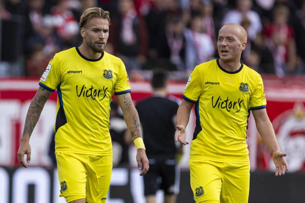3. Liga, Fortuna Köln - 1. FC Saarbrücken; 10.10.2026 Niko Bretschneider (1. FC Saarbrücken, 28), Sebastian Vasiliadis (1. FC Saarbrücken, 19). 3. Liga, Fortuna Köln - 1. FC Saarbrücken, 8. Spieltag, am 10.10.2026, Südstadion, Köln. DFB regulations prohibit any use of photographs as image sequences and or quasi-video Copyright: xBEAUTIFULxSPORTS Meuselx
