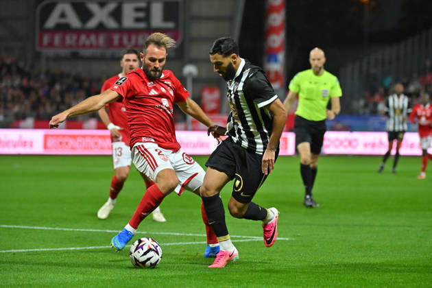 Stade Brestois 29 v Angers SCO - Ligue 1 McDonald s 2026 2027 Lucas TOUSART of Brest and Amine SBAI of Angers during Ligue 1 McDonald s match between Brest and Angers at Stade Francis-Le Ble on October 10, 2026 in Brest, France. Brest France  Copyright: xIconxSportx 776573329