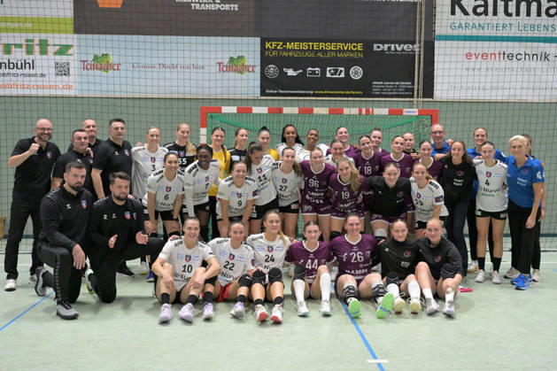 Gemeinsames Bild nach Spielende TusSies Metzingen vs. SCM Ramnicu Valcea, Handball, EHF, Europa Leauge Qualifikation Rueckspiel, Saison 2026 2027, 10.10.2026 TusSies Metzingen vs. SCM Ramnicu Valcea, Handball, EHF, Europa Leauge Qualifikation Rueckspiel, Saison 2026 2027, 10.10.2026 Metzingen Copyright: xEibner-Pressefotox EP_TBR