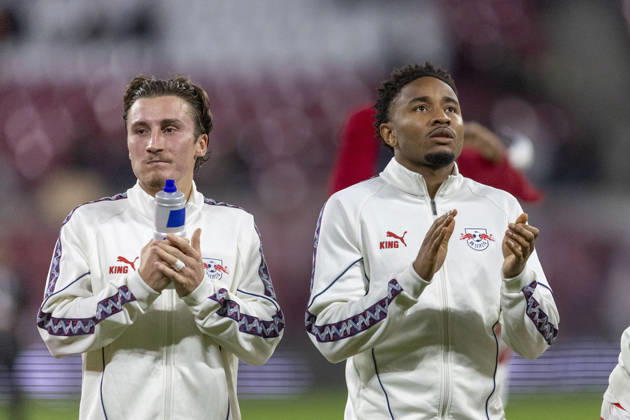 GER, Leipzig, Fussball, Bundesliga, 5. Spieltag, RB Leipzig vs. Eintracht Frankfurt im Bild v.l.: Rocco Reitz (RB Leipzig 20), Christopher Nkunku (RB Leipzig 28), nach dem Spiel 10.10.2026, Red-Bull Arena Leipzig DFL DFB REGULATIONS PROHIBIT ANY USE OF PHOTOGRAPHS AS IMAGE SEQUENCES AND OR QUASI-VIDEO, Leipzig Red-Bull Arena Sachsen Germany Copyright: xPaulxFritzx