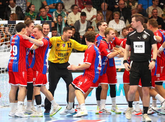 10.10.2026, Deutschland, Göppingen, Handball Opel HBL Bundesliga, FRISCH AUF! Göppingen vs. SG BBM Bietigheim, Jubel Martin Tomovski (BBM)