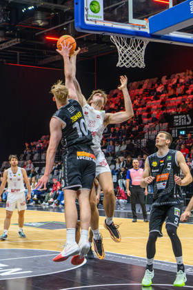 10.10.2026 - Basketball - Saison 2026 2027 - 2. Bundesliga Pro-A - 4. Spieltag: Nürnberg Falcons Basketball Club NBC - Kreisbau Kirchheim Knights - AlSch - xalxscx - Lukas Zerner (10, Kreisbau Kirchheim Knights ) Jarne Jürgens Juergens (21, Nürnberg Falcons BC NBC )