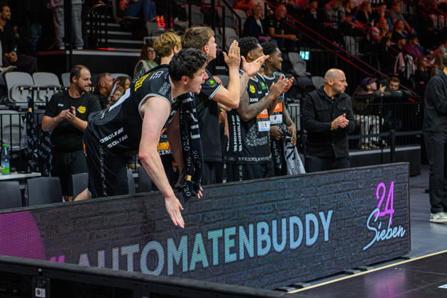 10.10.2026 - Basketball - Saison 2026 2027 - 2. Bundesliga Pro-A - 4. Spieltag: Nürnberg Falcons Basketball Club NBC - Kreisbau Kirchheim Knights - AlSch - xalxscx - Kreisbau Kirchheim Knights feuert Ihr Team an