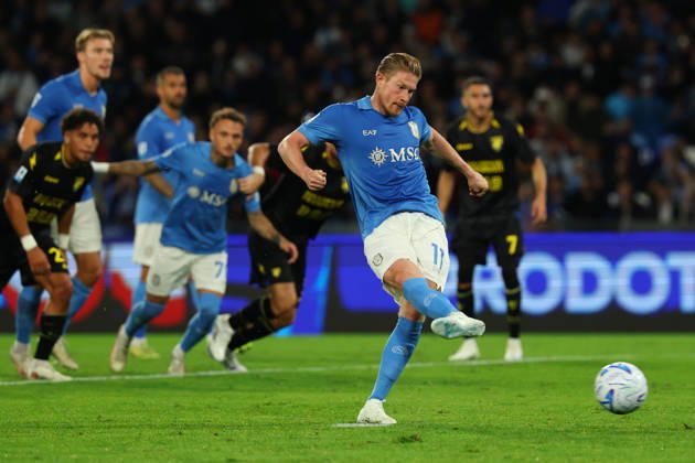 Napoli™s Kevin De Bruyne goal 1-0 during the Serie A soccer match between Napoli and Frosinone at the Diego Armando Maradona Stadium in Naples, southern italy - Sunday , October 10, 2026. - Soccer .  Copyright: xAlessandroxGarofalo LaPressex
